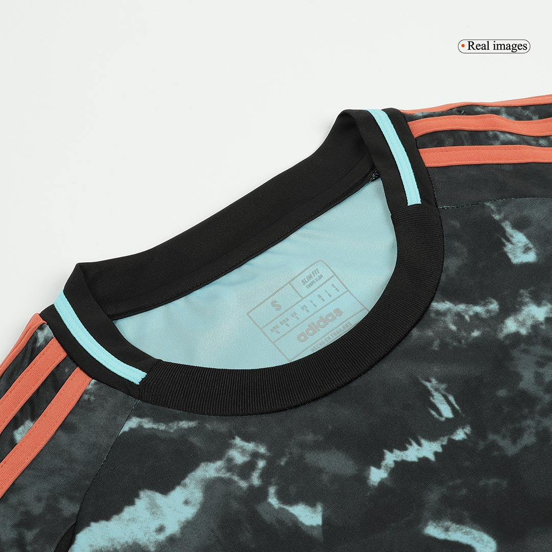 Completo Base Bayern Monaco Trasferta Uomo 2024/25 - 2 Pezzi